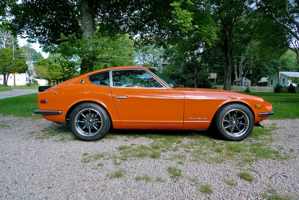 240z Side.jpg