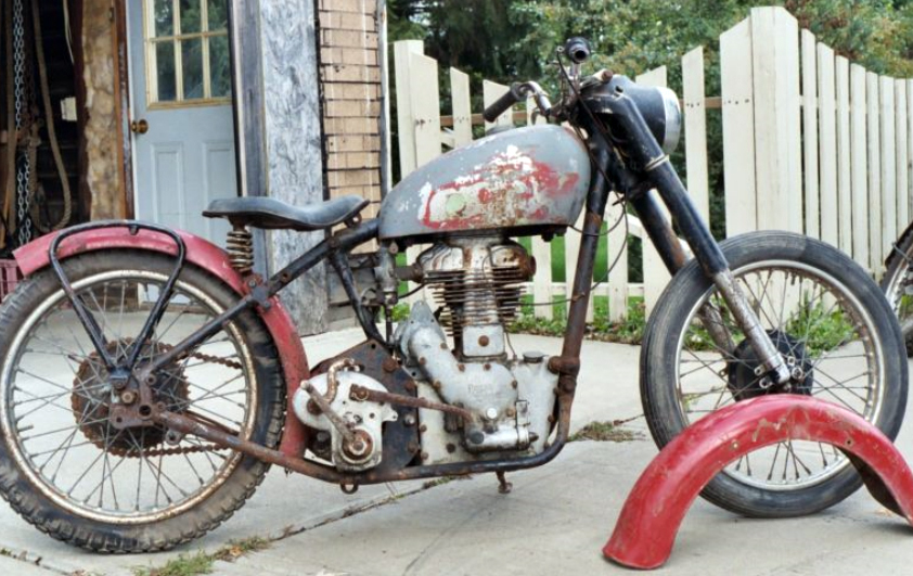 1952 ROYAL ENFIELD 500cc.jpg