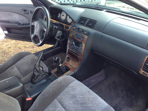 INTERIOR.jpg