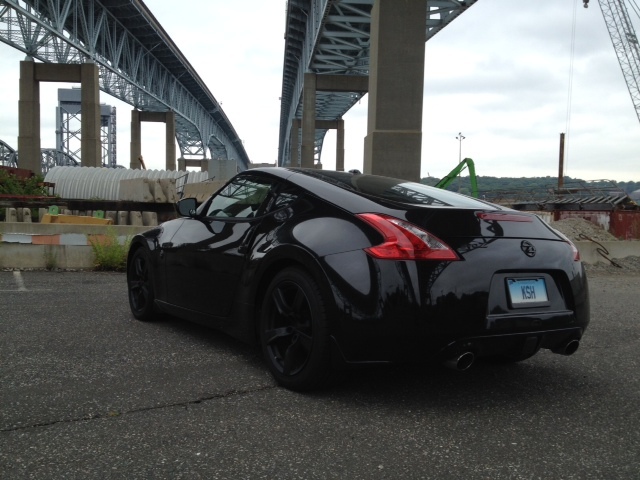 370Z Black on black (3).JPG