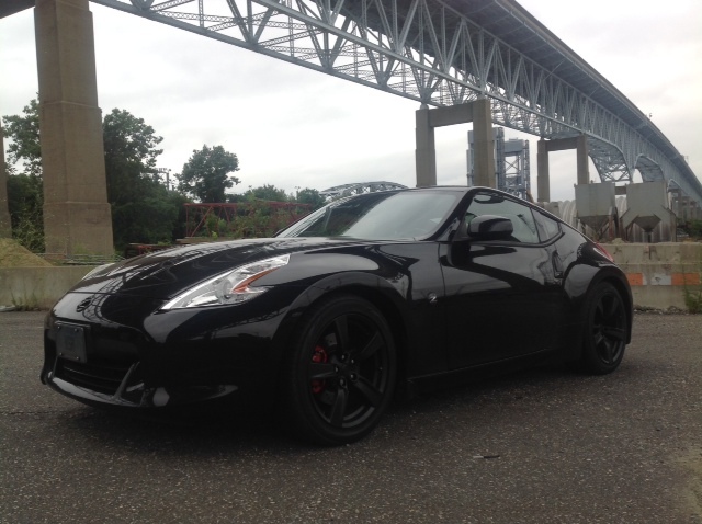 370Z Black on black (2).JPG