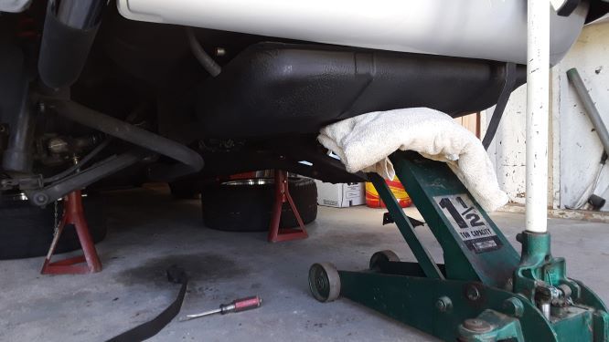 Z gas tank getting installed.jpg