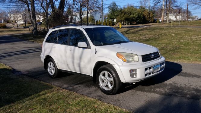 2004 RAV4.jpg